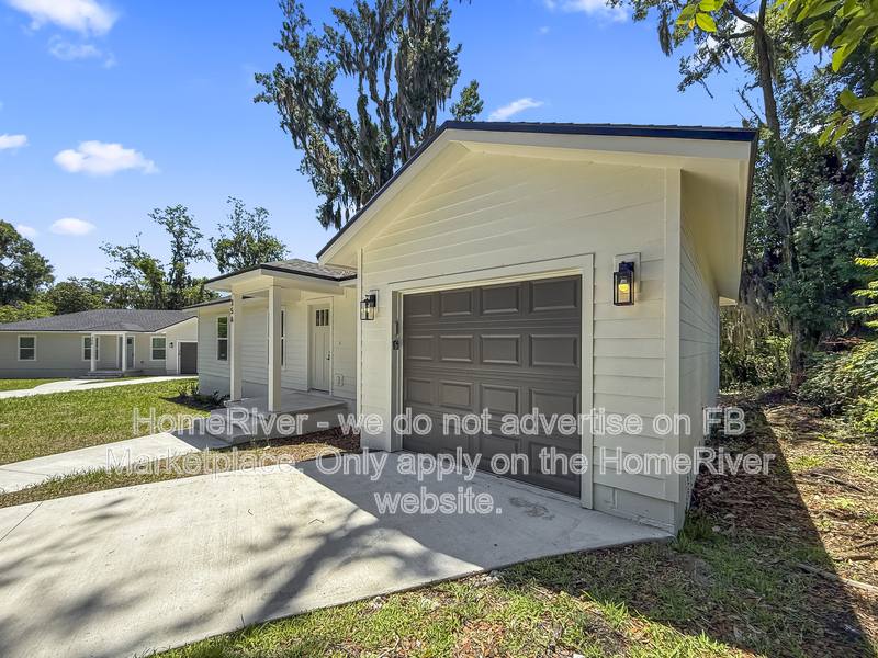 House for rent at 356 Duray Court, Jacksonville, FL 32208