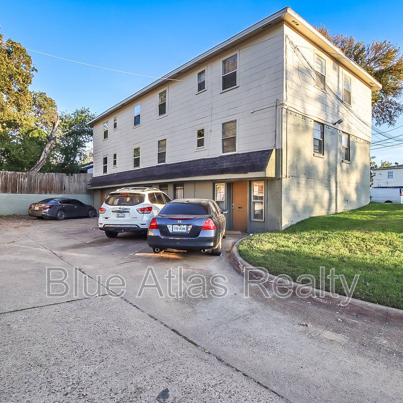 Apartment for rent at 2215 Riverview Dr #B, Irving, TX 75060