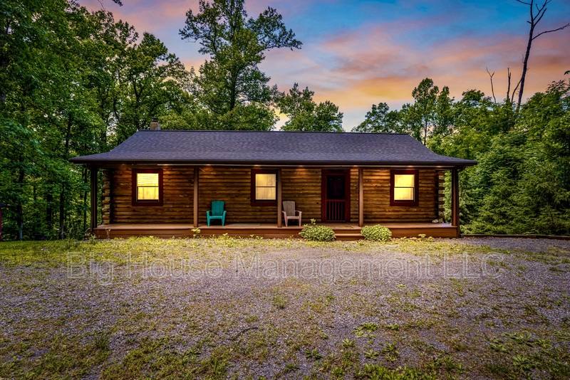 House for rent at 1155 Old Linden Rd, Linden, VA 22642