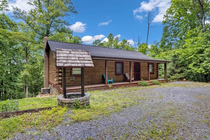 House for rent at 1155 Old Linden Rd, Linden, VA 22642