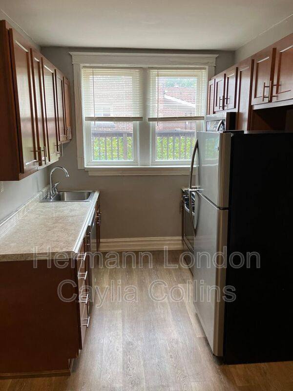 Apartment for rent at 3310 Wyoming St #2E, Saint Louis, MO 63118