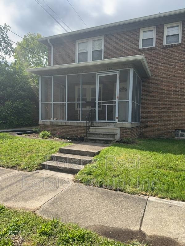 Apartment for rent at 717 E 60th St, Indianapolis, IN 46220