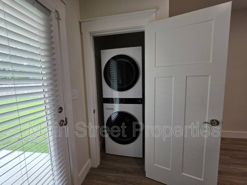 Apartment for rent at 2289 Dog Track Rd #B, Pensacola, FL 32506