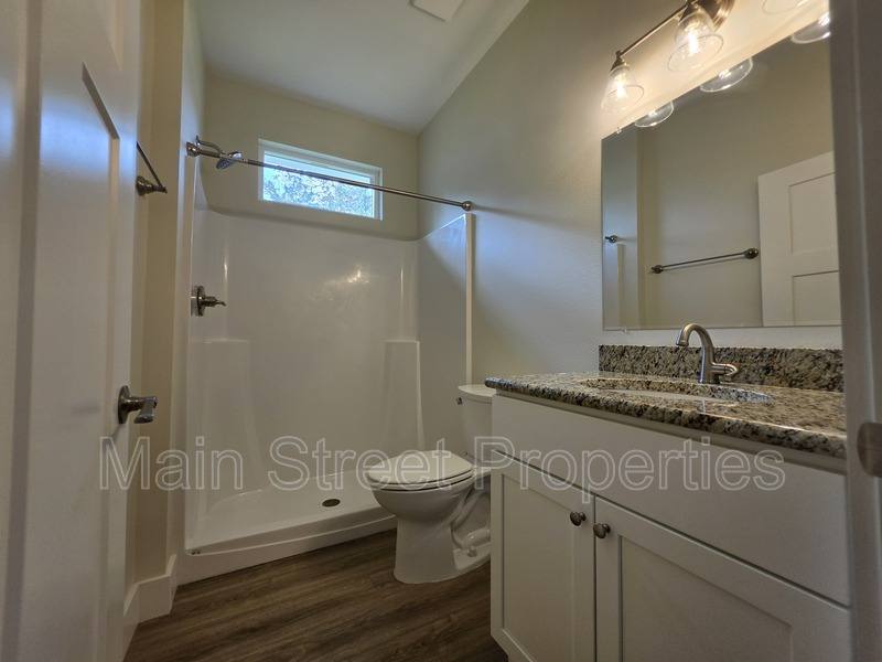 Apartment for rent at 2289 Dog Track Rd #B, Pensacola, FL 32506
