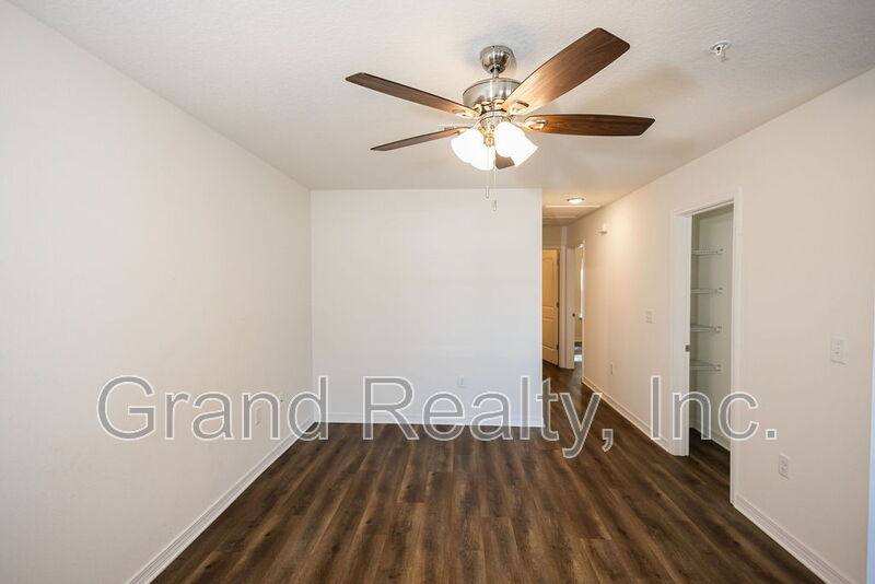 Apartment for rent at 6283 Willow Holland Lane, Milton, FL 32570