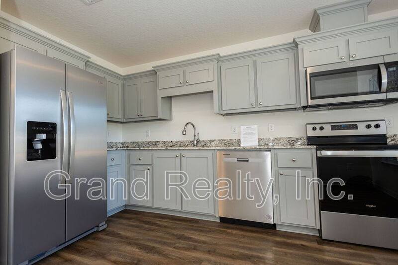 Apartment for rent at 6283 Willow Holland Lane, Milton, FL 32570
