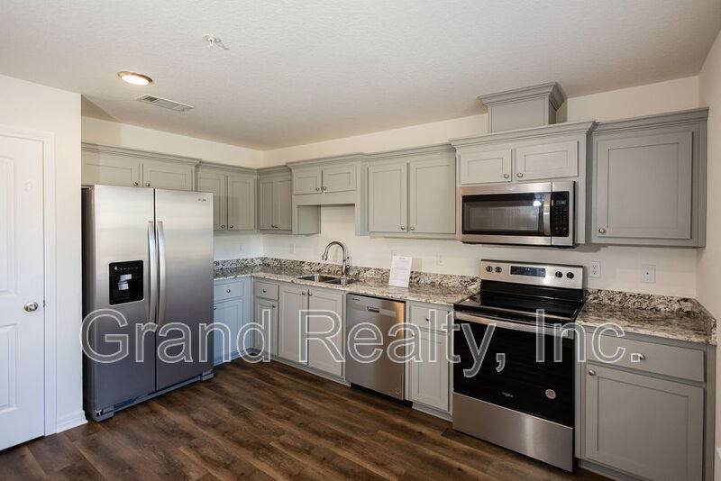 Apartment for rent at 6283 Willow Holland Lane, Milton, FL 32570