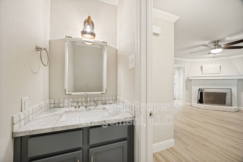 Condo for rent at 5200 Martel Ave #1, Dallas, TX 75206