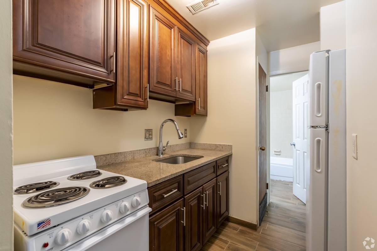 Apartment for rent at 921 S Main, Ann Arbor, MI 48104