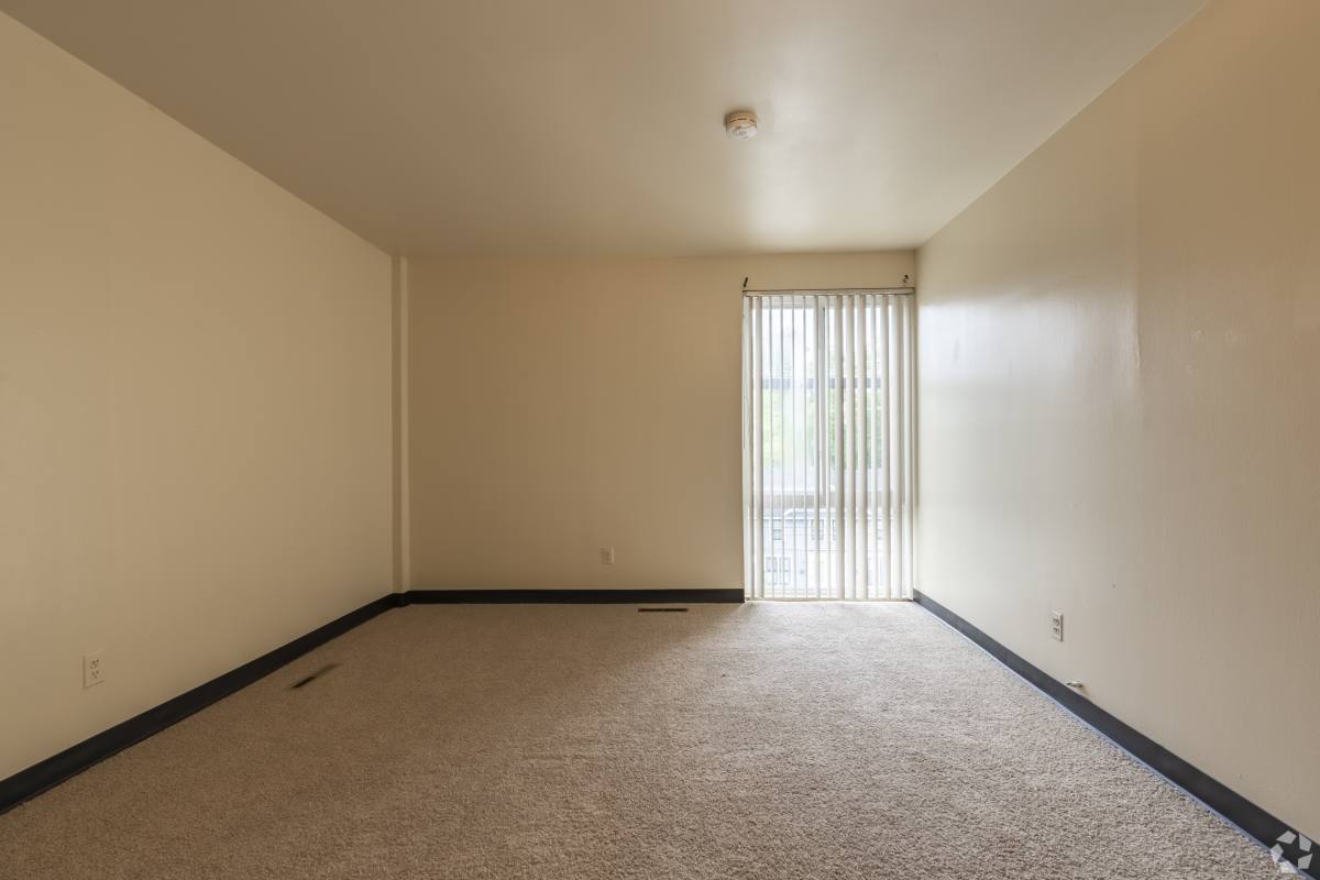 Apartment for rent at 921 S Main, Ann Arbor, MI 48104