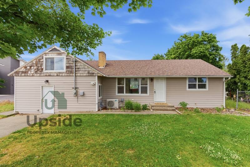 House for rent at 8719 E Valleyway Ave, Spokane, WA 99212