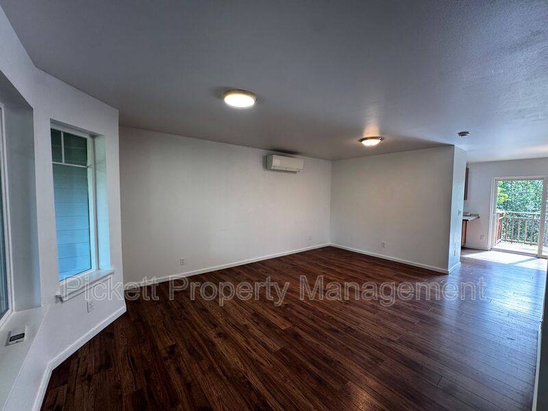 Apartment for rent at 1220 Audrey Ave, Bremerton, WA 98312