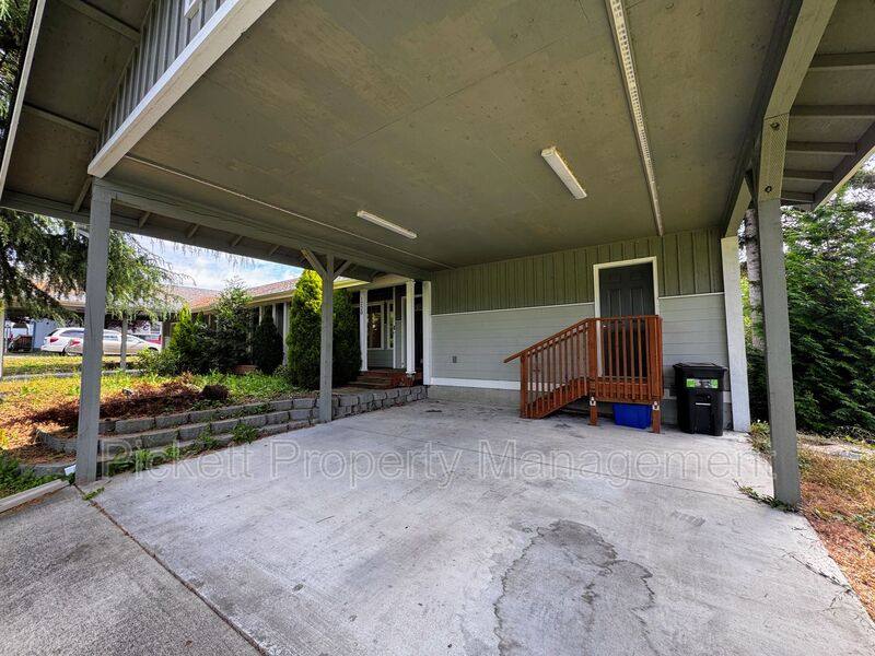 Apartment for rent at 1220 Audrey Ave, Bremerton, WA 98312