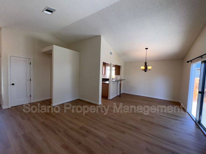House for rent at 1006 Longspur Dr, Suisun City, CA 94585