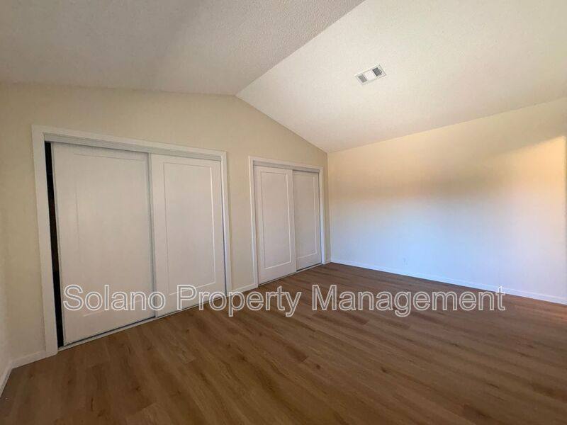 House for rent at 1006 Longspur Dr, Suisun City, CA 94585