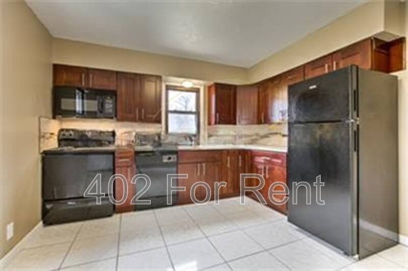 House for rent at 6016 N 47th St, Omaha, NE 68104