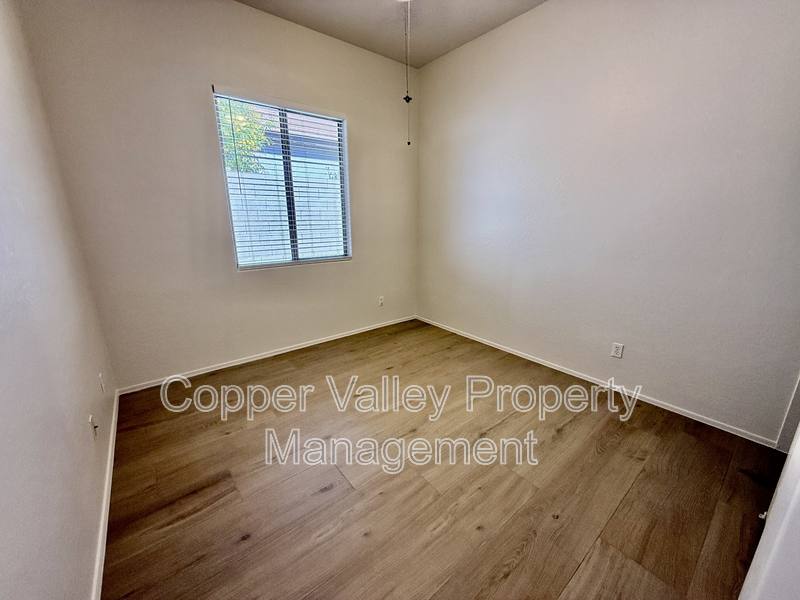 House for rent at 6889 W Paso Trail, Peoria, AZ 85383