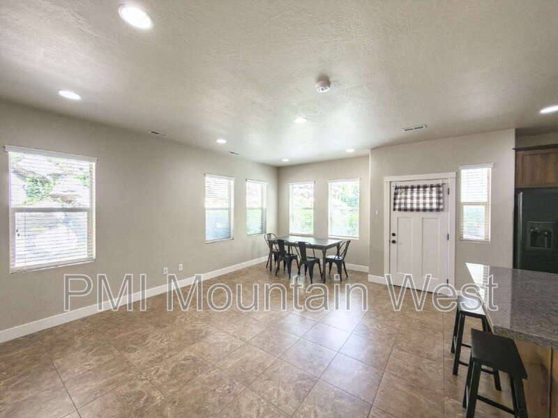 Townhouse for rent at 2119 Orchard Pines Loop, Bountiful, UT 84010