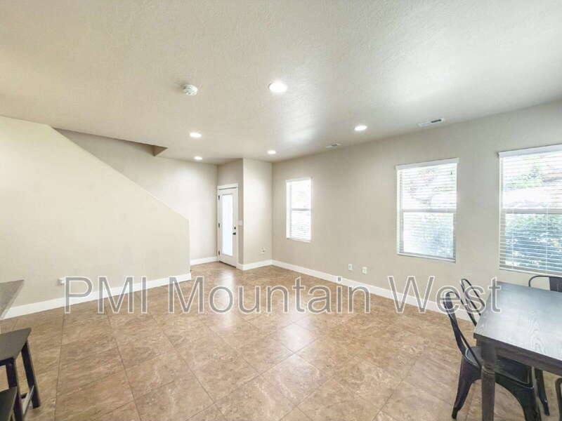 Townhouse for rent at 2119 Orchard Pines Loop, Bountiful, UT 84010