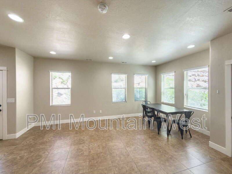 Townhouse for rent at 2119 Orchard Pines Loop, Bountiful, UT 84010