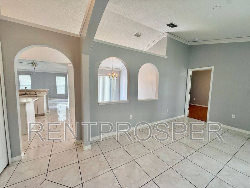 House for rent at 220 Canterbury Court, Kissimmee, FL 34758