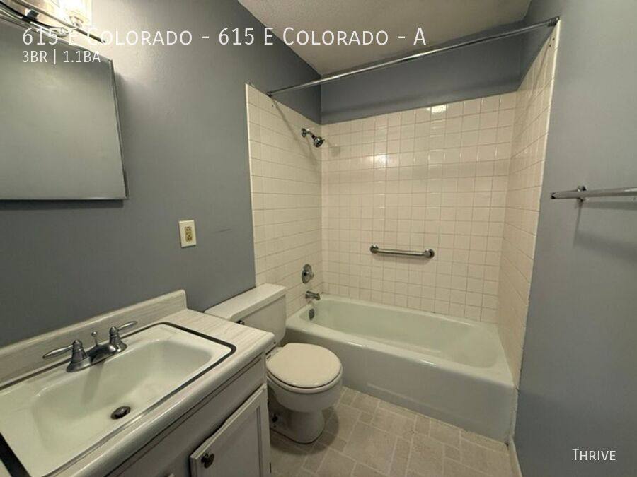 Apartment for rent at 615 E Colorado, Urbana, IL 61801