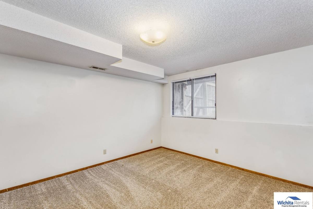 House for rent at 1732 S Beech St, Wichita, KS 67207
