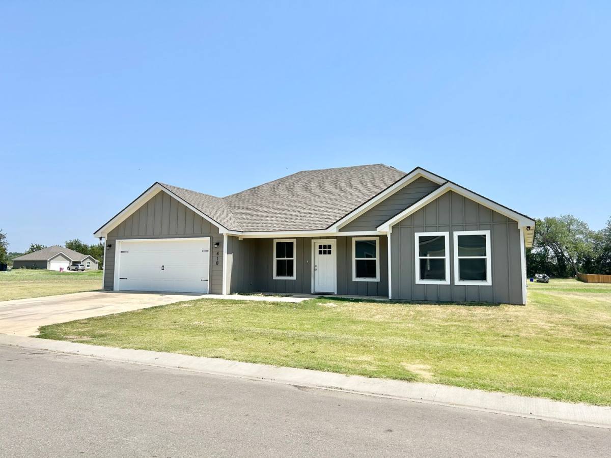 House for rent at 410 Kats Ave, Durant, OK 74701