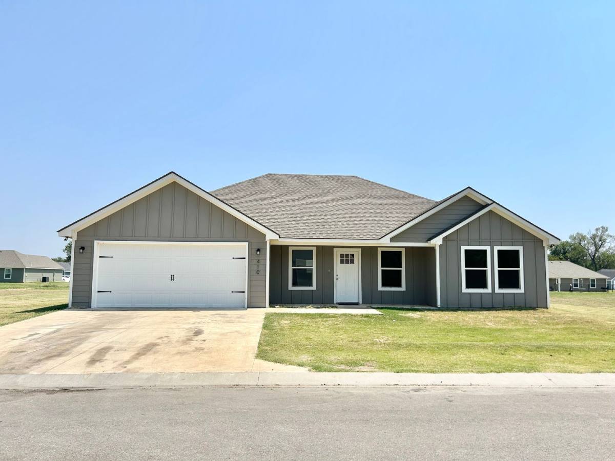 House for rent at 410 Kats Ave, Durant, OK 74701