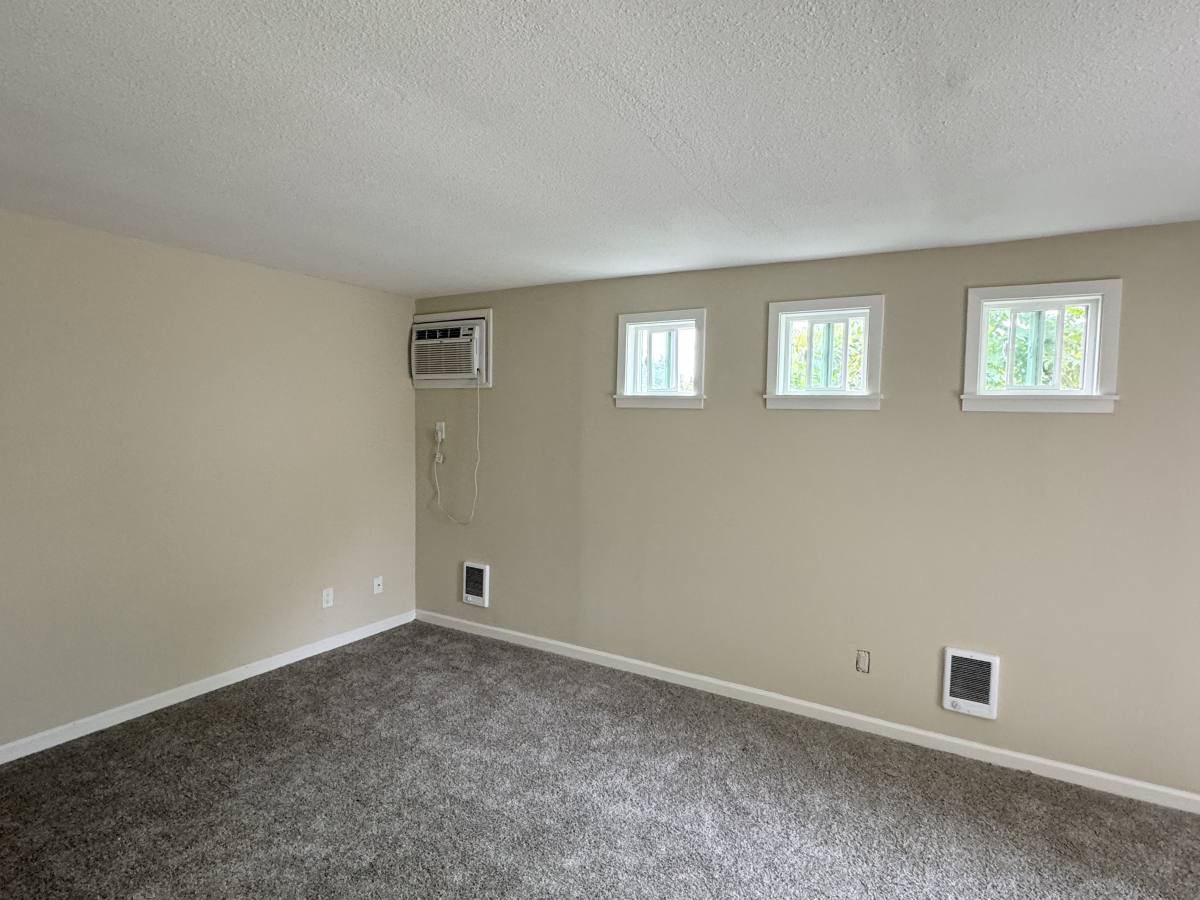 Apartment for rent at 885 Broadway, Sonoma, CA 95476
