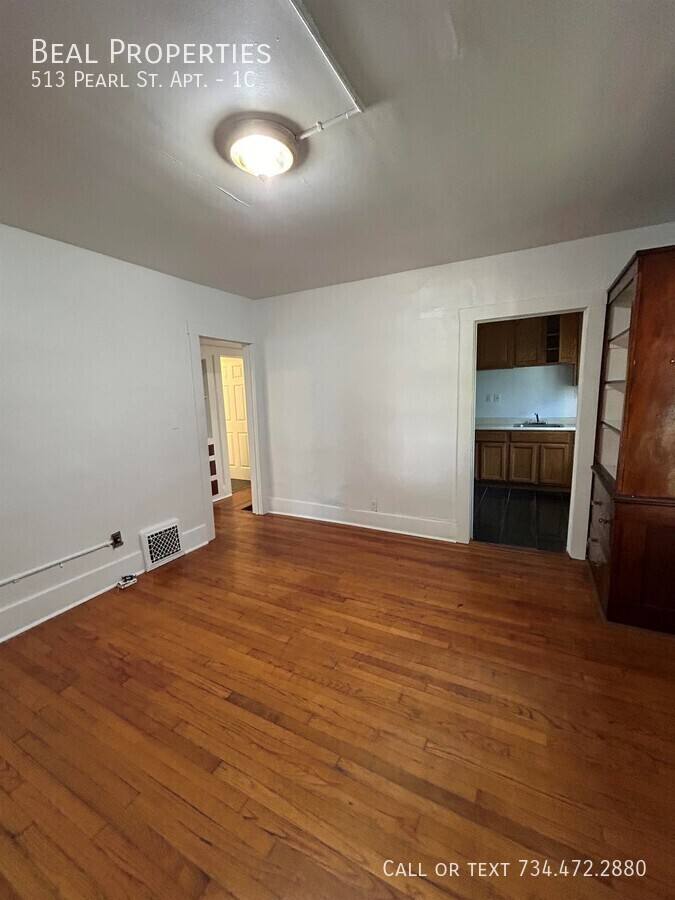 Apartment for rent at 513 Pearl St #1C, Ypsilanti, MI 48197