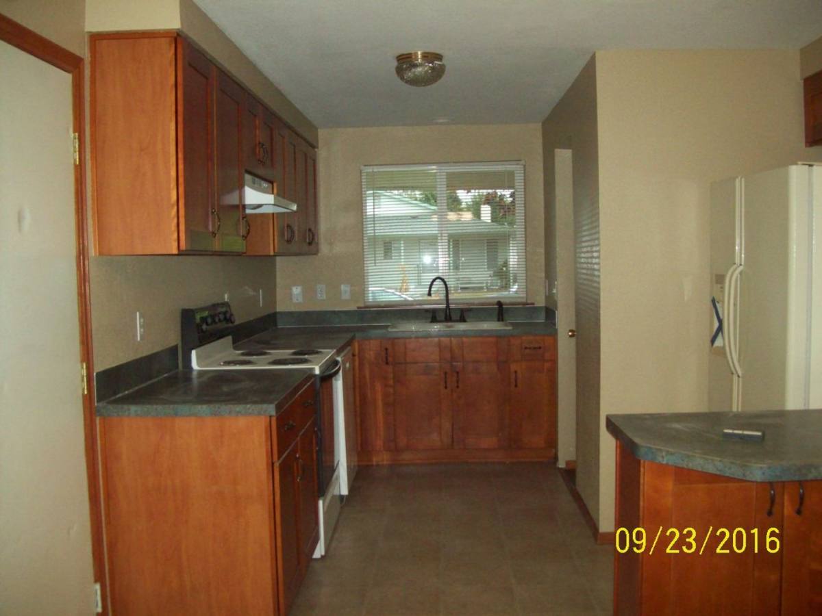House for rent at 2720 S Eleventh, Lebanon, OR 97355