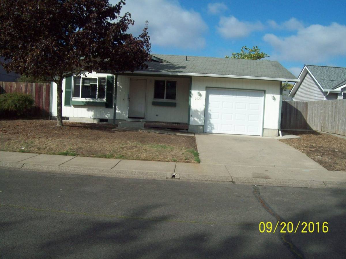 House for rent at 2720 S Eleventh, Lebanon, OR 97355