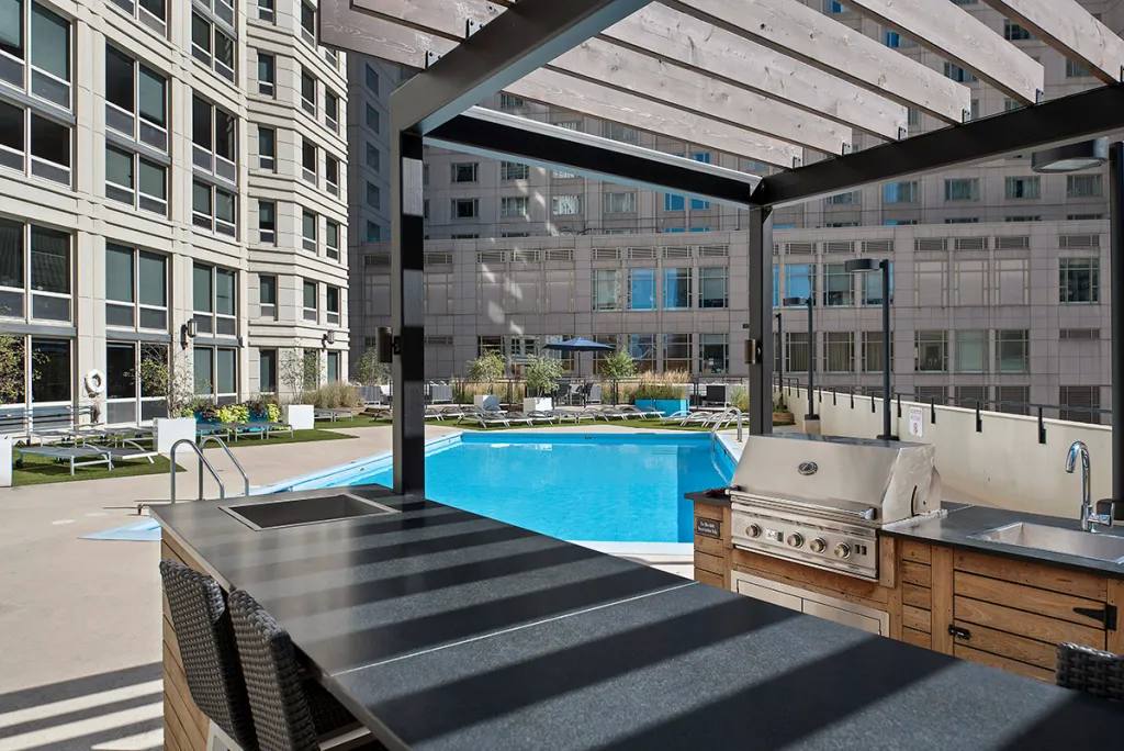 Apartment for rent at 750 N Hudson Ave, Chicago, IL 60654