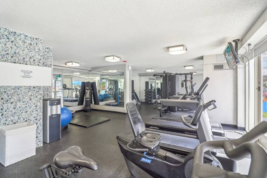 Apartment for rent at 750 N Hudson Ave, Chicago, IL 60654