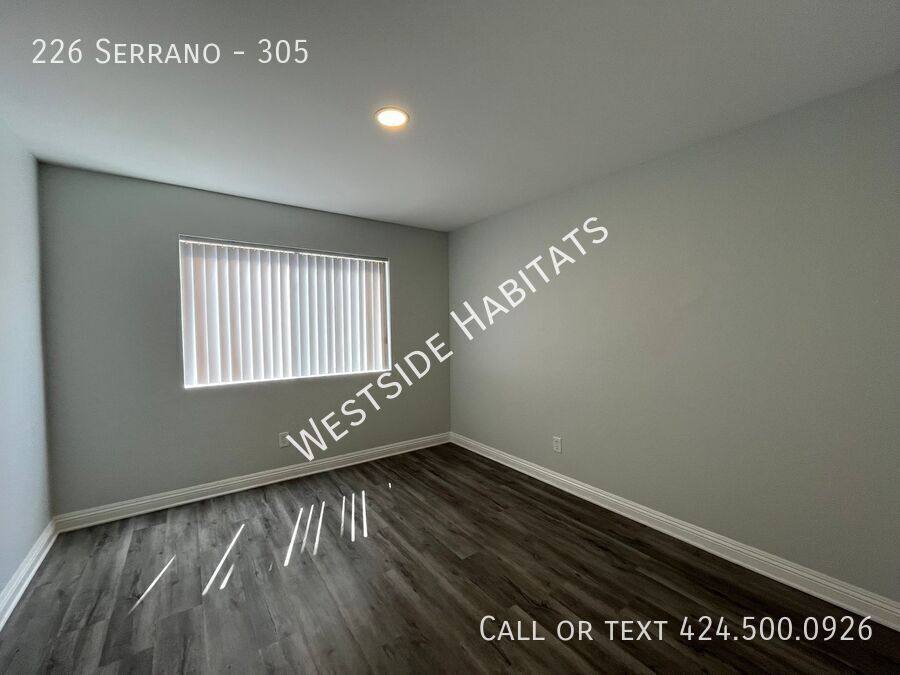 Apartment for rent at 226 Serrano, Los Angeles, CA 90004