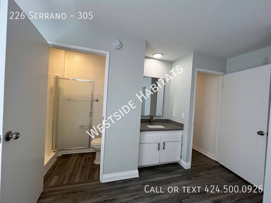 Apartment for rent at 226 Serrano, Los Angeles, CA 90004