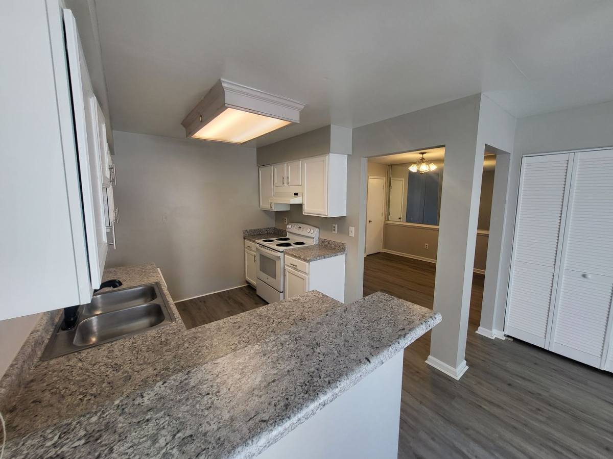 Townhouse for rent at 1119 Shoal Creek Trail, Chesapeake, VA 23320