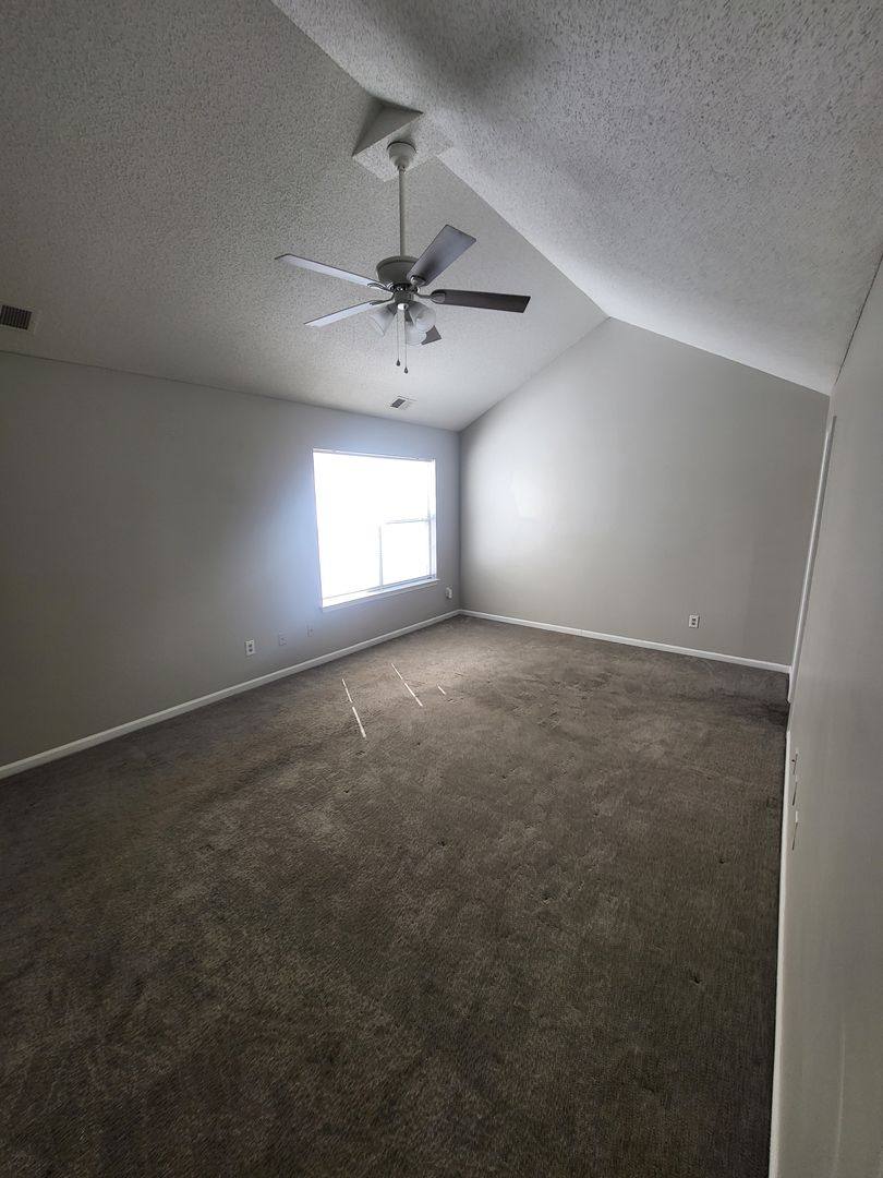 Townhouse for rent at 1119 Shoal Creek Trail, Chesapeake, VA 23320