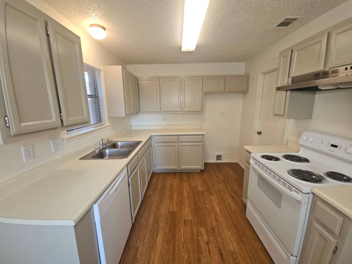 Townhouse for rent at 7614 April Court, North Richland Hills, TX 76182