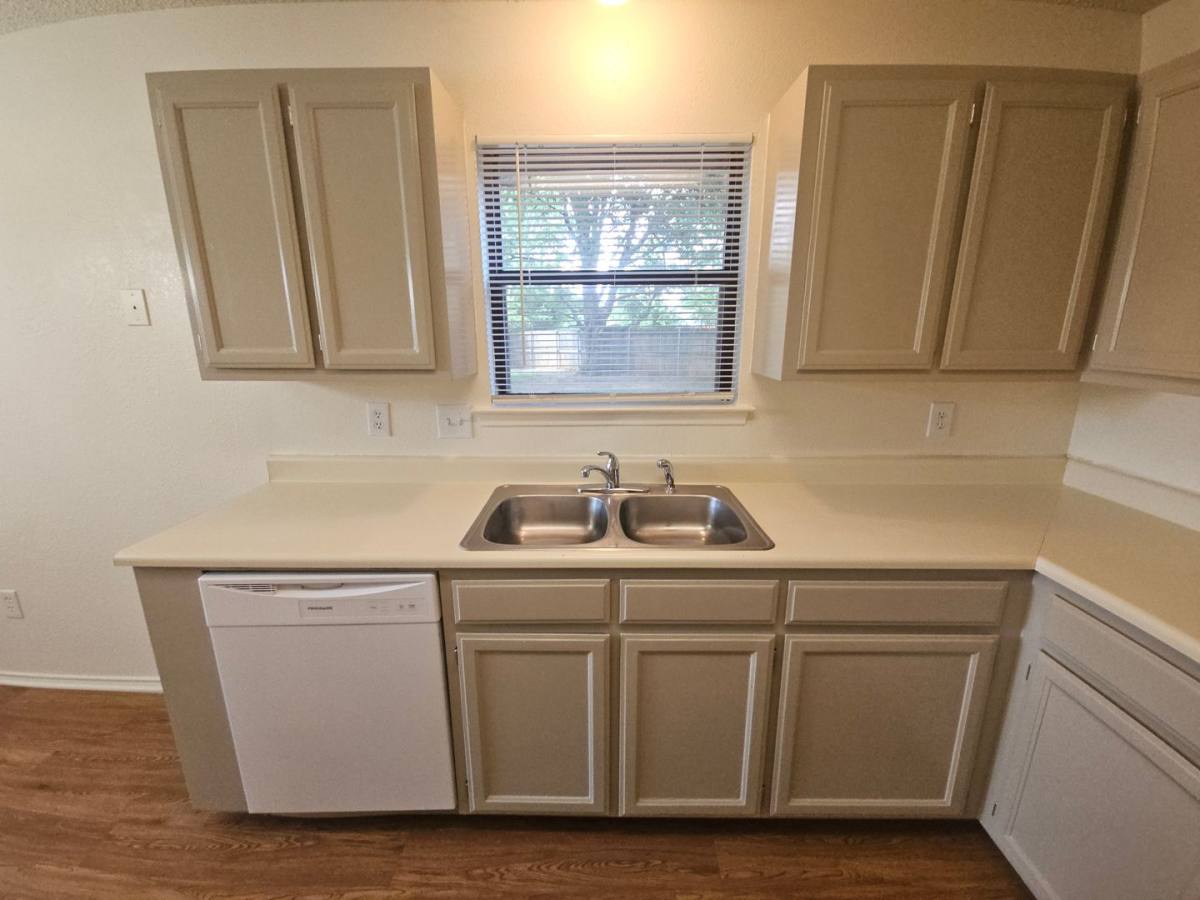 Townhouse for rent at 7614 April Court, North Richland Hills, TX 76182