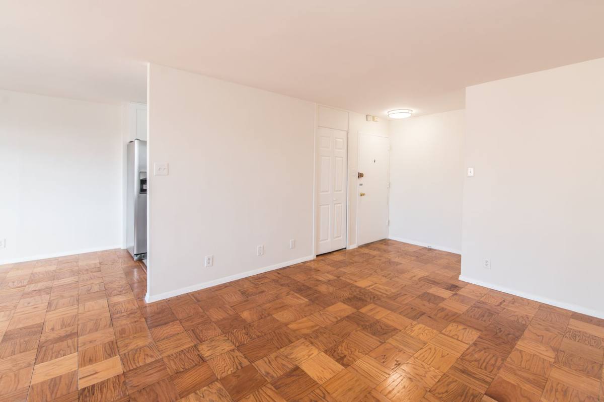 Apartment for rent at 1545 18th St NW, Washington, DC 20036