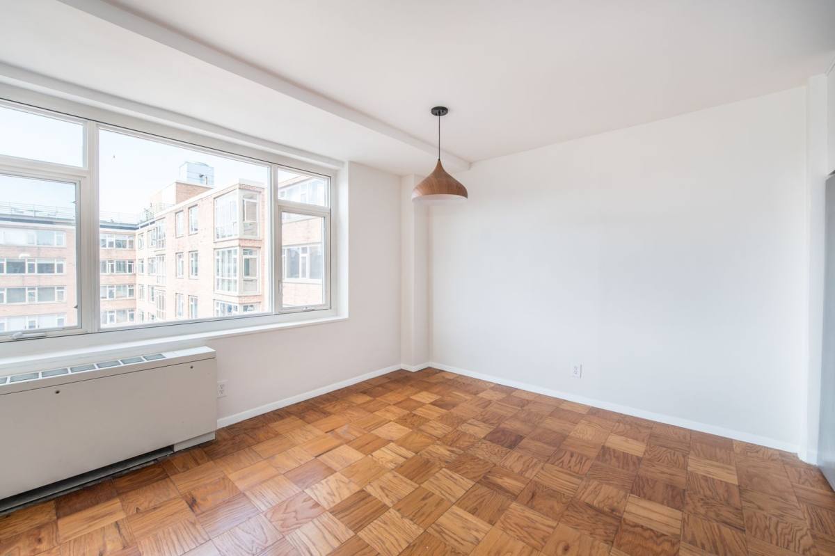 Apartment for rent at 1545 18th St NW, Washington, DC 20036