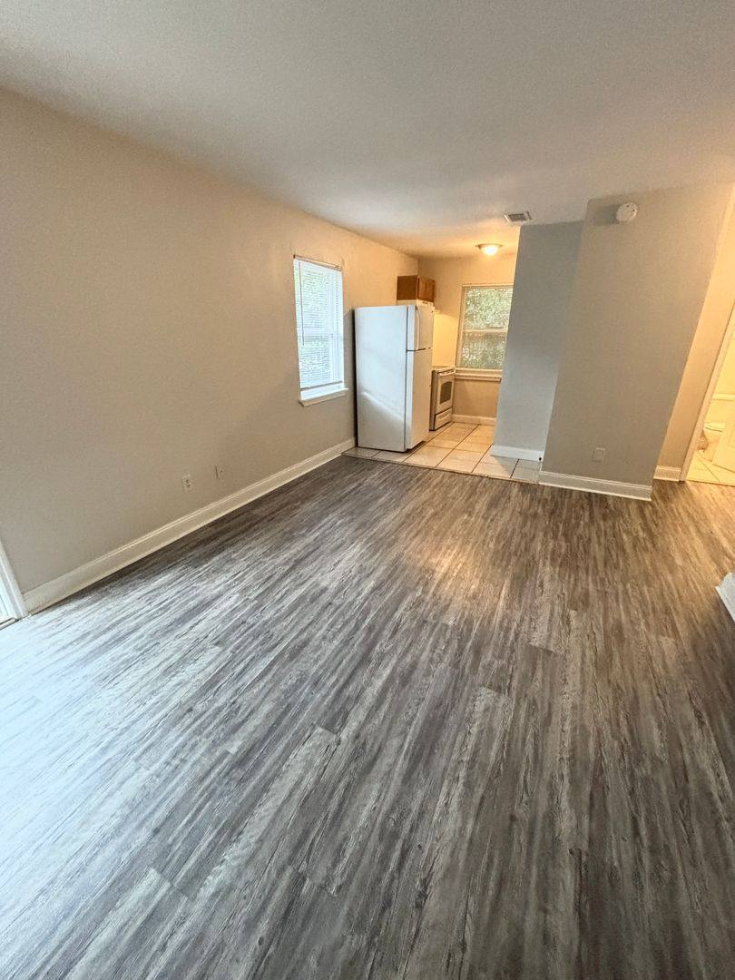 Apartment for rent at 1323 Volusia St, Tallahassee, FL 32304