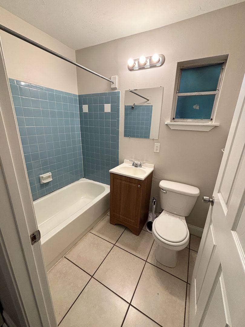 Apartment for rent at 1323 Volusia St, Tallahassee, FL 32304