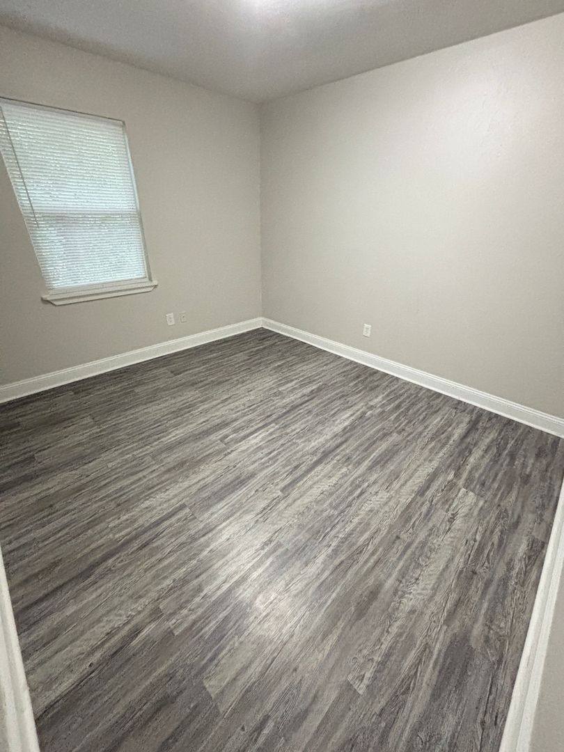 Apartment for rent at 1323 Volusia St, Tallahassee, FL 32304