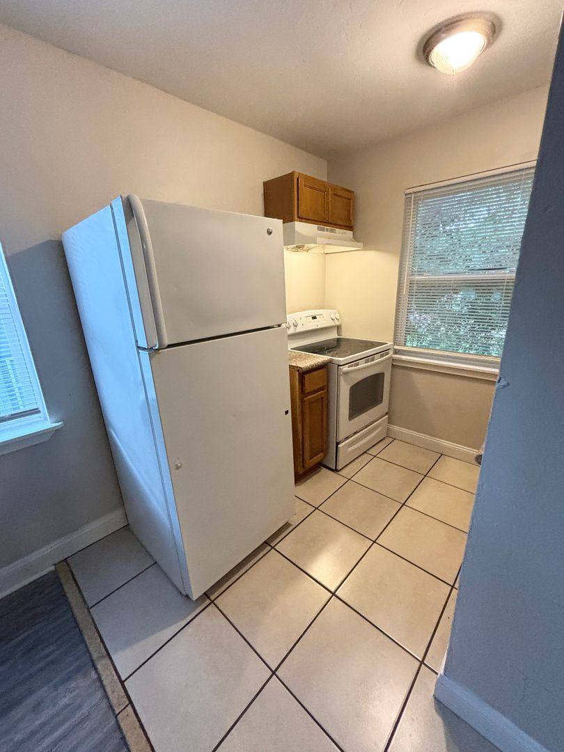 Apartment for rent at 1323 Volusia St, Tallahassee, FL 32304