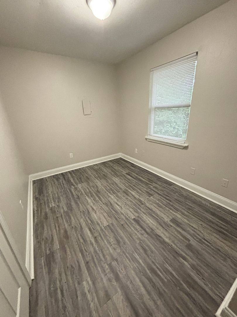 Apartment for rent at 1323 Volusia St, Tallahassee, FL 32304