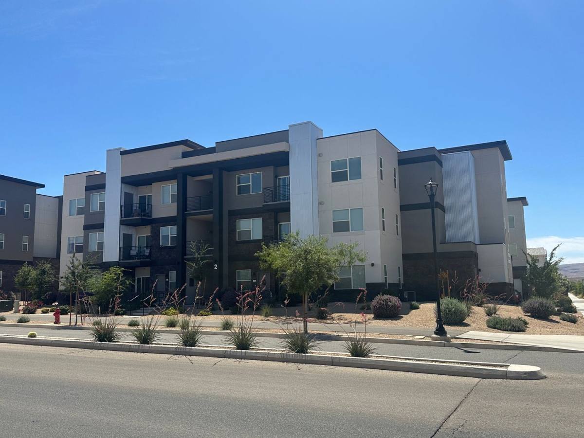 Condo for rent at 5801 Garnet Dr, Saint George, UT 84790