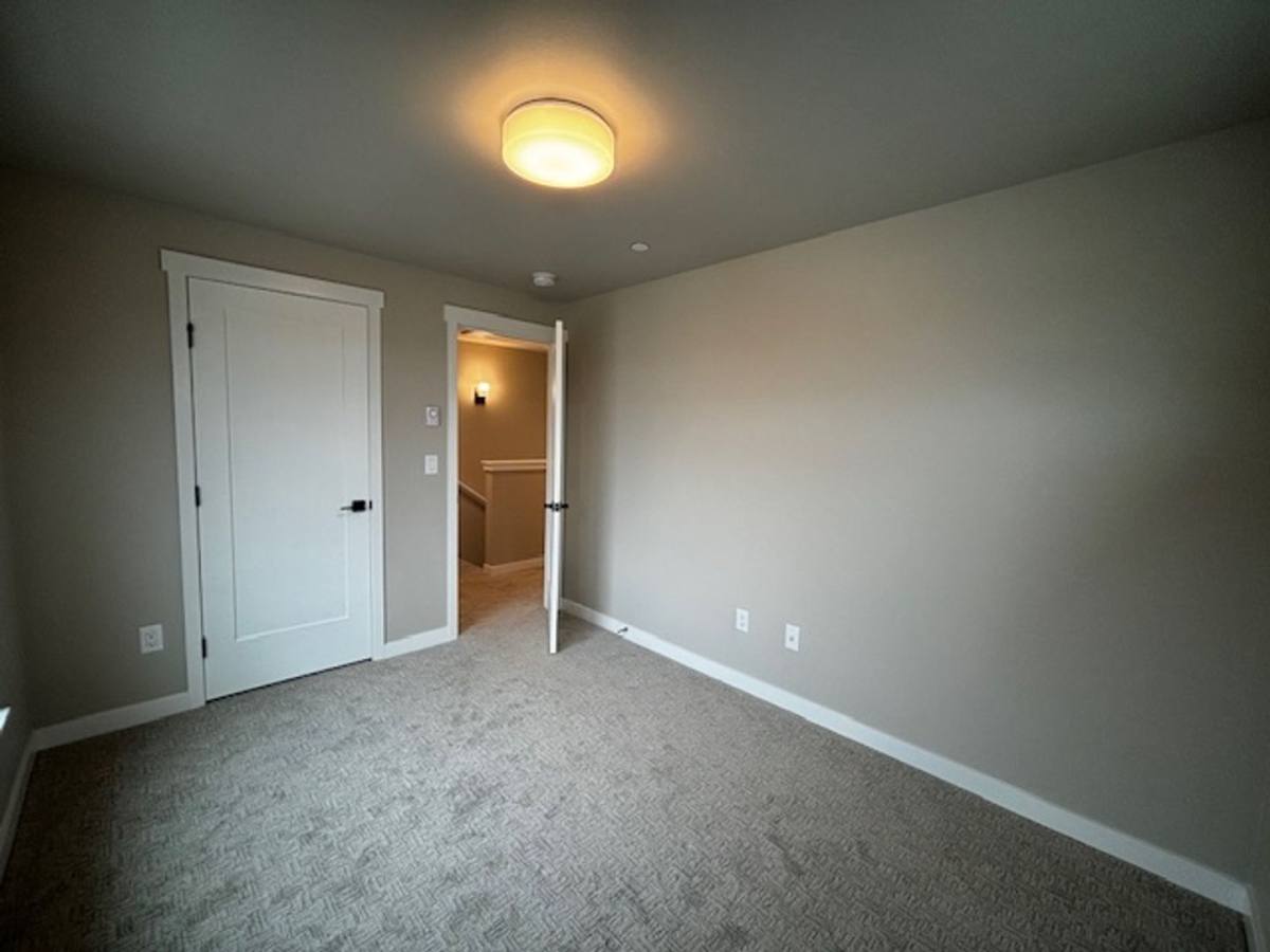 Townhouse for rent at 688 Venture Way, Bellingham, WA 98226